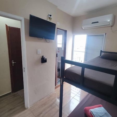 Hostel Aeroporto Гуарульюс Экстерьер фото