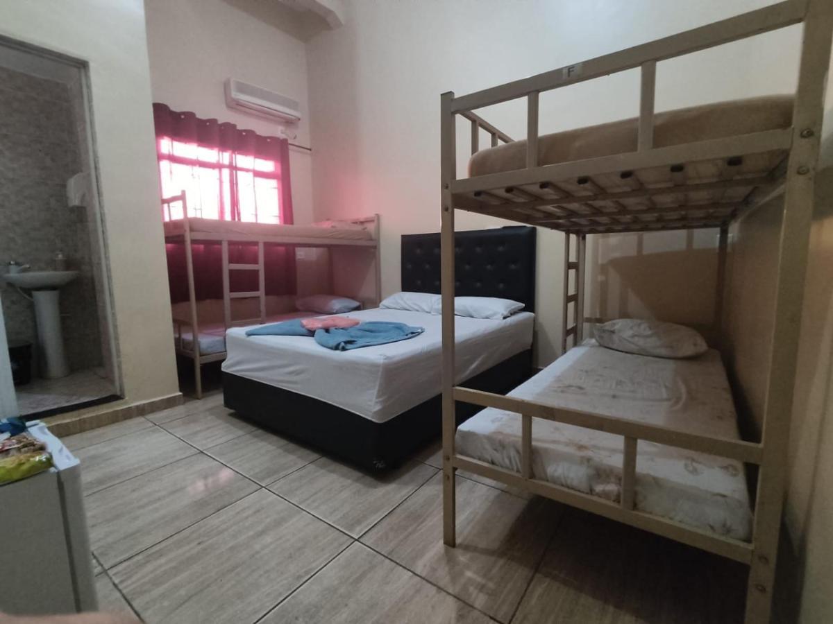 Hostel Aeroporto Гуарульюс Экстерьер фото
